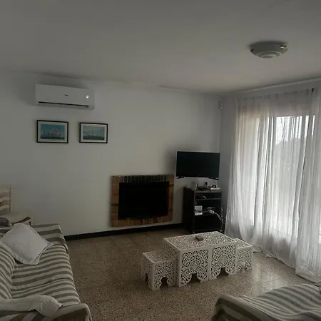 Thelma House Tossa Τόσα ντε Μαρ